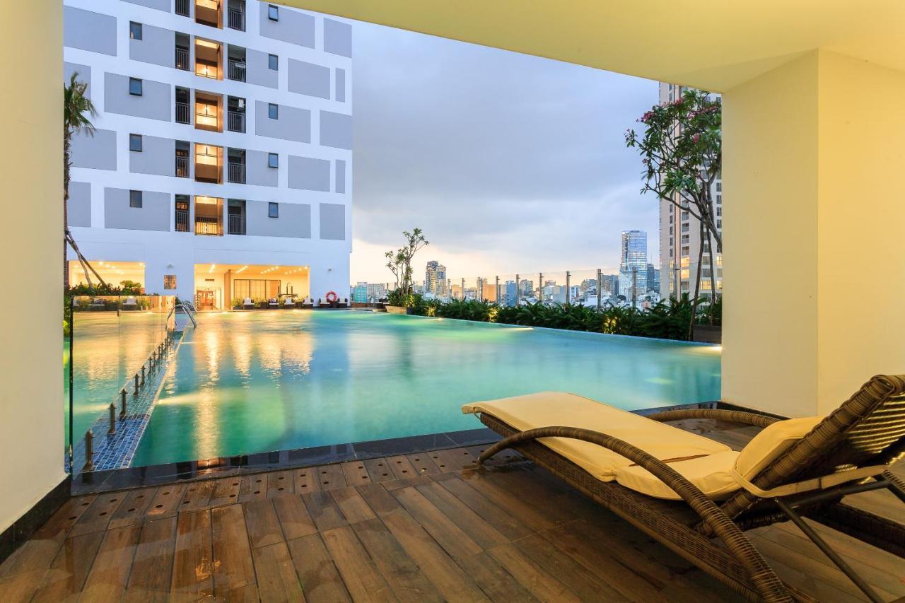Infinity Pool Signature - Saigon Rivergate Ho Si Minh-város Kültér fotó